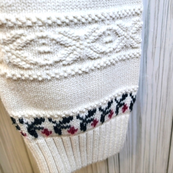 Cabelo's World, Designer Style Women's White Embroidery Sweater Size 2XL - Picture 5 of 8